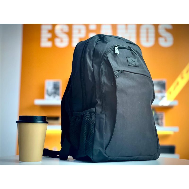 Backpack with 360° hidden cameras