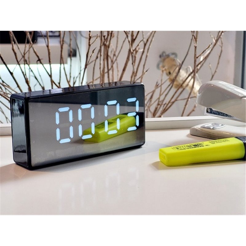 4K Digital Spy Clock with 5GHz WiFi and Night Vision