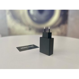 Microphone GSM dans un véritable adaptateur de voyage 5V 2A 【2025】